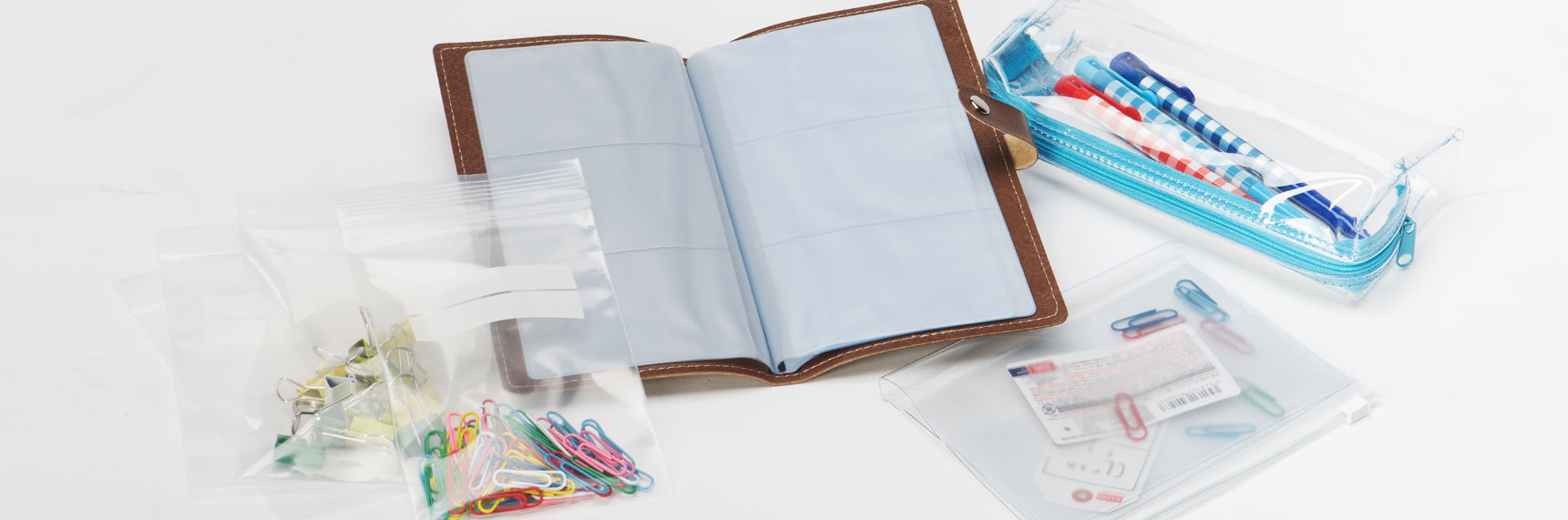 超级透明胶布、厚透明胶布耐移行、客制化物性适合加工pvc塑胶夹链袋、pvc胶布拉链包、笔袋、透明化妆包